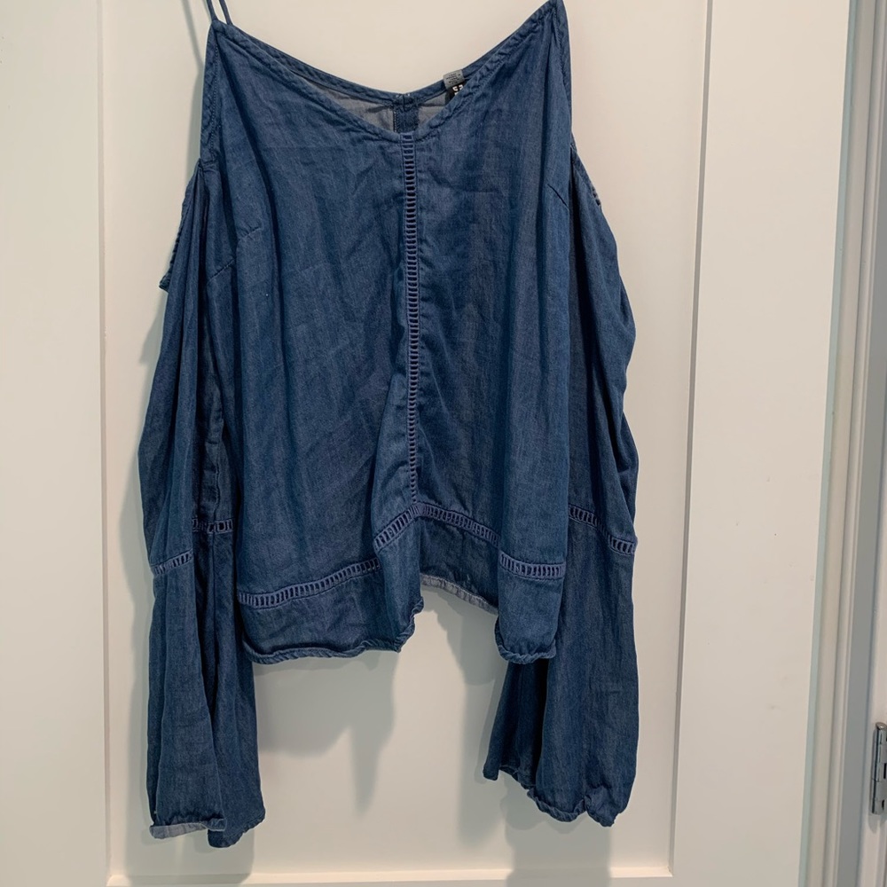 Denim cold shoulder blouse - Picture 2 of 2